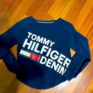 Tommy Hilfiger sweater size small